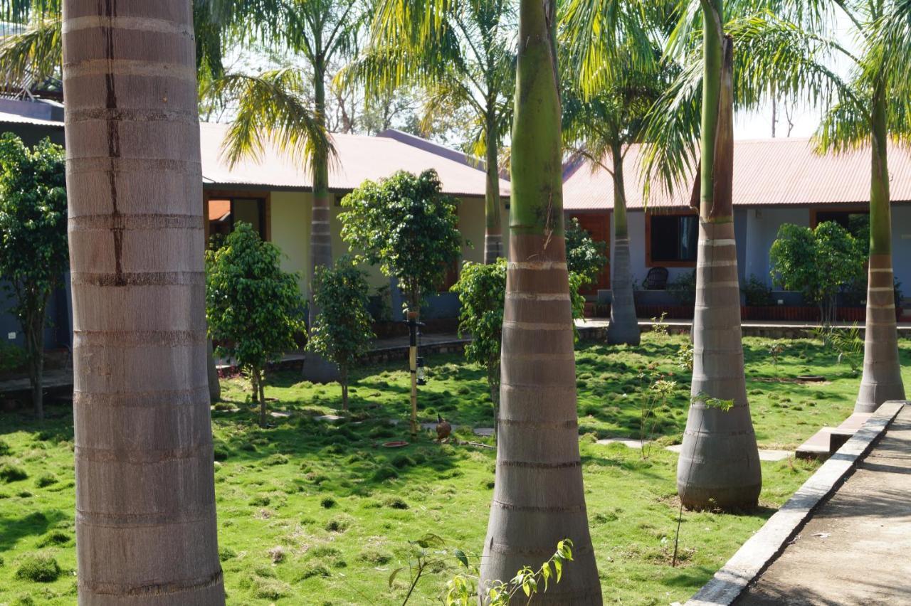 Tadoba Tiger Valley Resort Chandrapur Zewnętrze zdjęcie